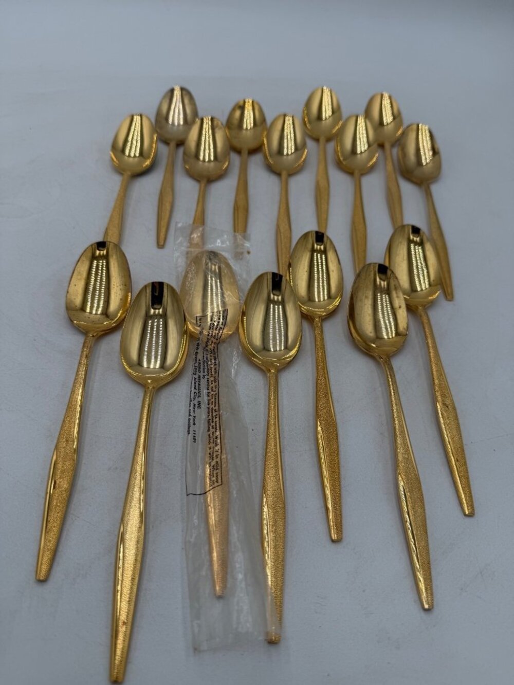 Florentine Gold Plated Textured Handle Dinner Spoons Set Of 16 MCM Flatware